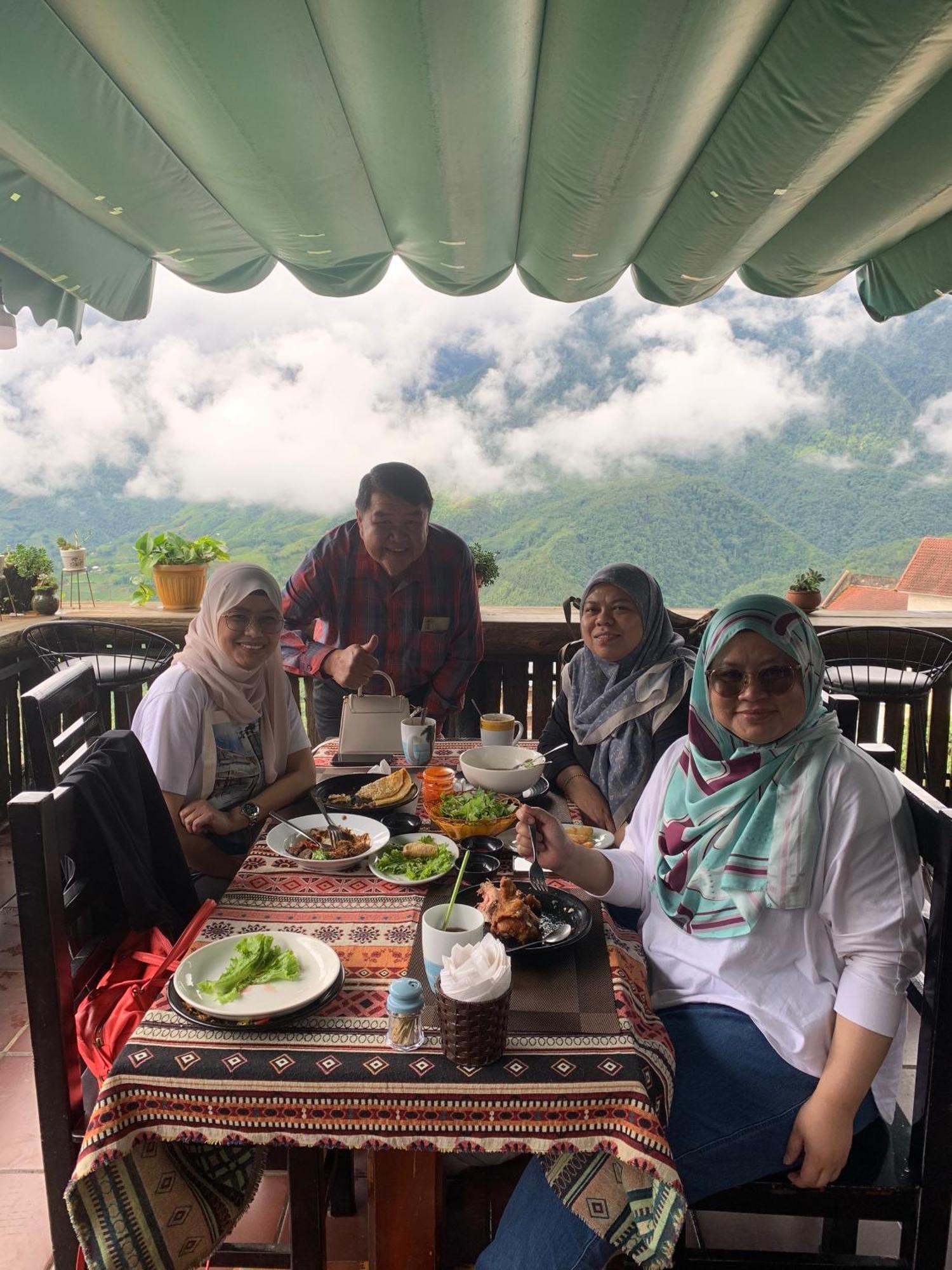 Daun Pisang Homestay And Restaurant Halal Food View Fanxipan Sapa Eksteriør billede